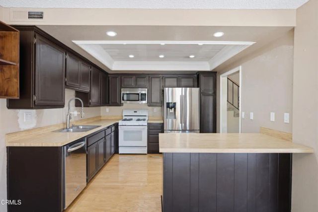 167 Shamrock Court, Newbury Park, CA 91320