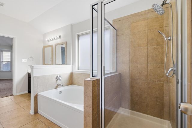 400 Fistral DR, Hutto, TX 78634