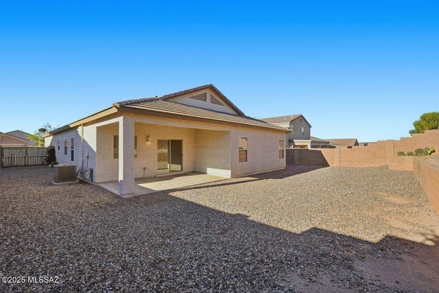 230 W Sg Posey Street, Vail, AZ 85641