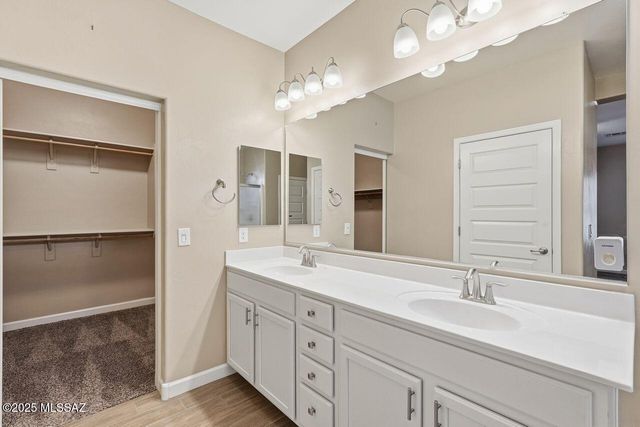 230 W Sg Posey Street, Vail, AZ 85641