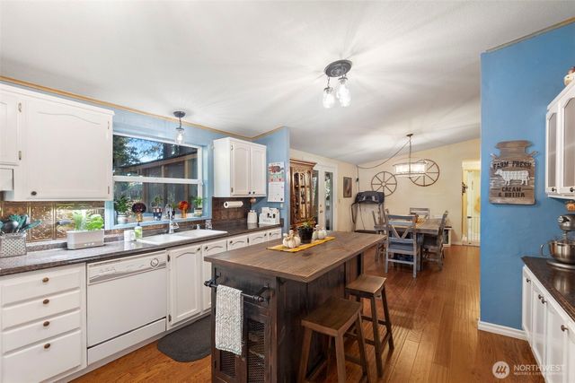 25705 51st Avenue E, Graham, WA 98338