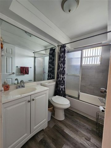 232 E Saxony E 232, Delray Beach, FL 33446