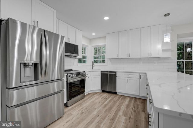 3299 GRECO CT, Woodbridge, VA 22192
