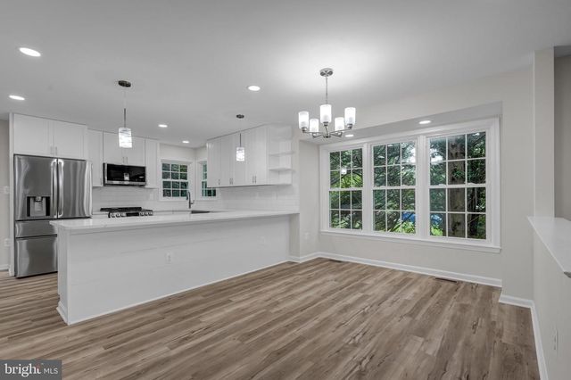 3299 GRECO CT, Woodbridge, VA 22192