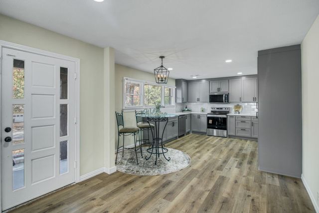 805 Ross Trail, Arlington, TX 76012