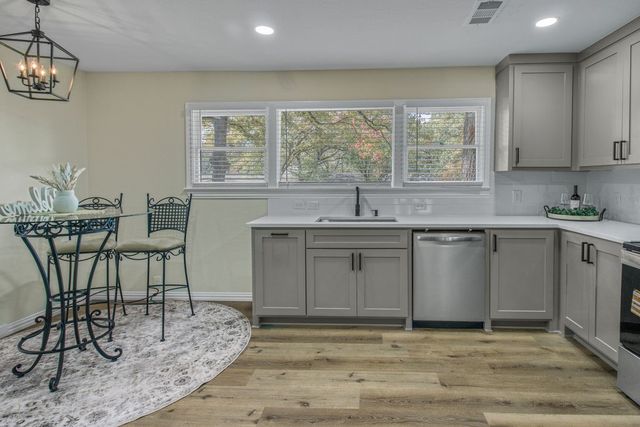 805 Ross Trail, Arlington, TX 76012