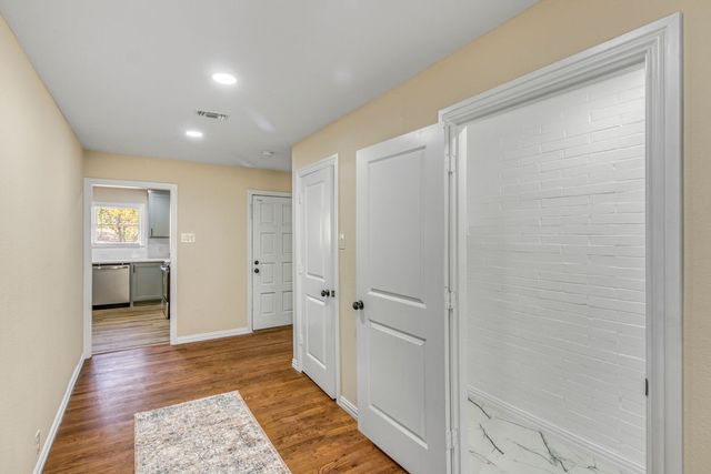 805 Ross Trail, Arlington, TX 76012