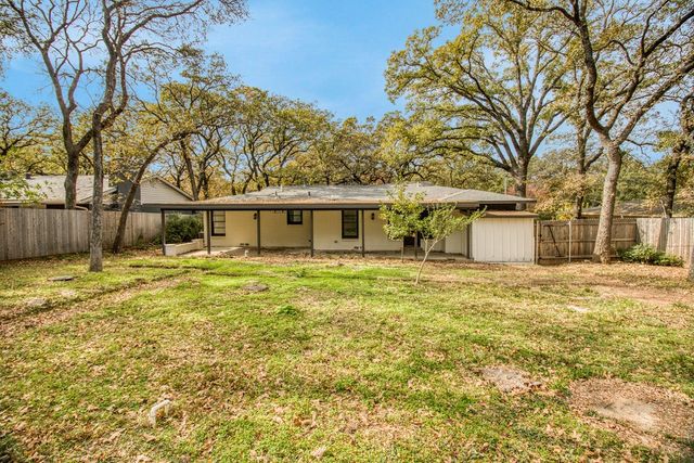 805 Ross Trail, Arlington, TX 76012