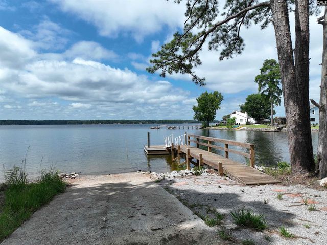 281 Edgewater Drive, Prosperity, SC 29127