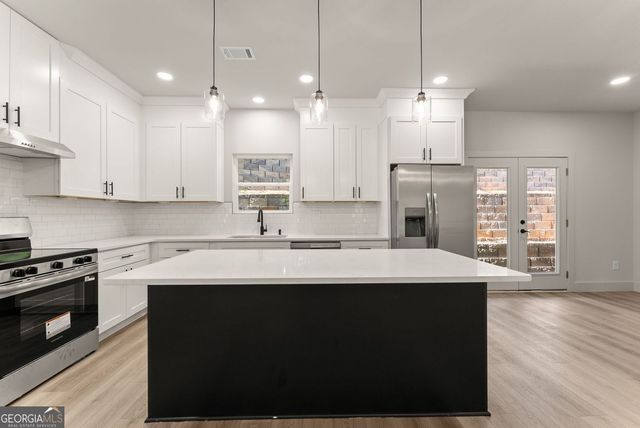 388 Oakland Drive, Gainesville, GA 30501