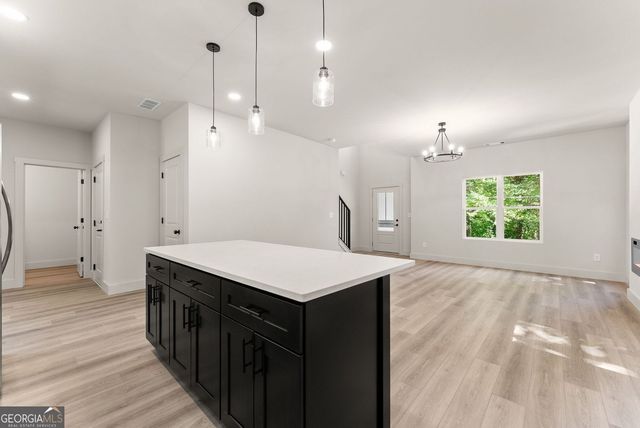 388 Oakland Drive, Gainesville, GA 30501