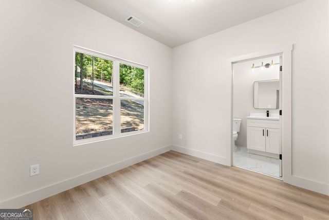 388 Oakland Drive, Gainesville, GA 30501