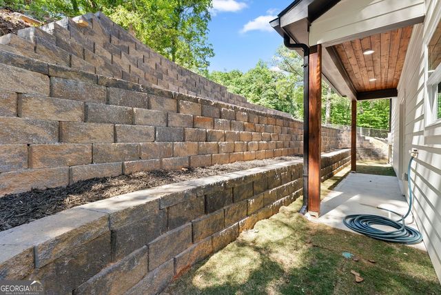 388 Oakland Drive, Gainesville, GA 30501