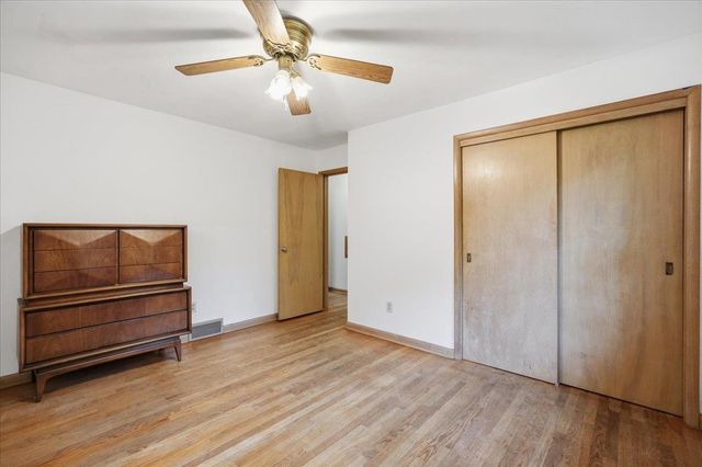 6105 Queens Way, Monona, WI 53716