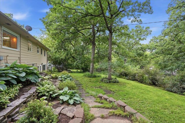 6105 Queens Way, Monona, WI 53716