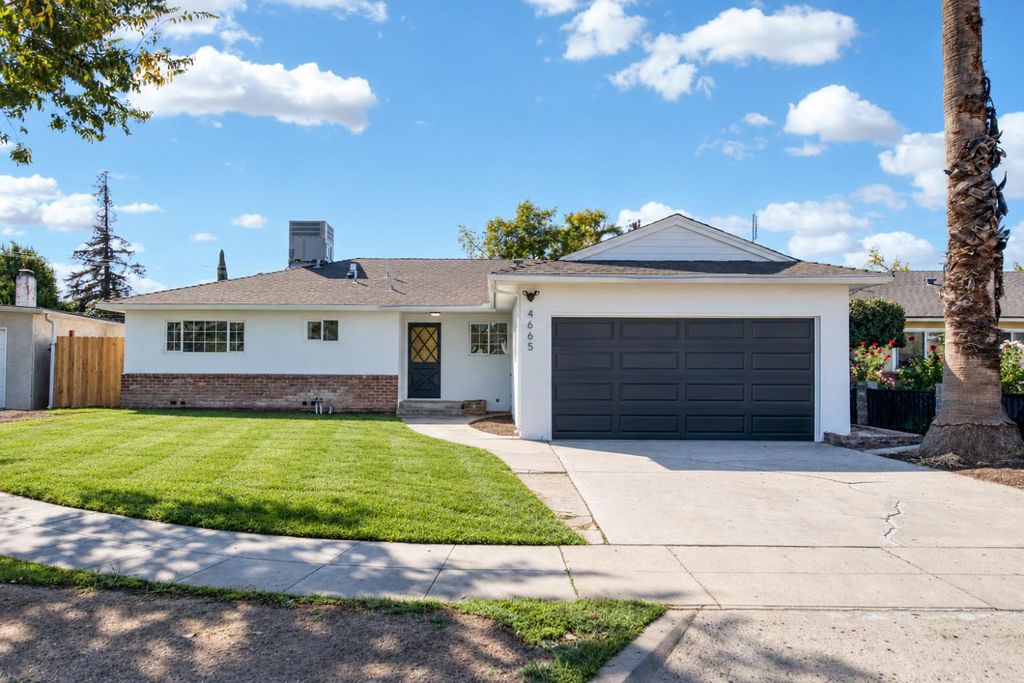 Image 1 of property listing at 4665 N Bond Avenue, Fresno, CA 93726