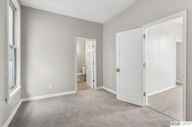 2207 N 16th Street, Omaha, NE 68110