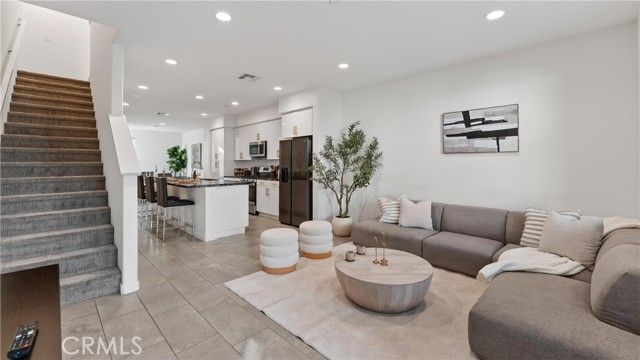 10548 Acorn Place, Los Alamitos, CA 90720