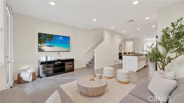 10548 Acorn Place, Los Alamitos, CA 90720