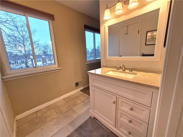 69 New Wickham Drive, Penfield, NY 14526