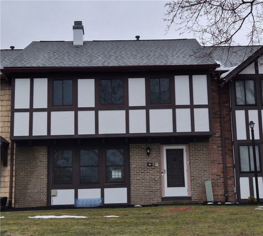 69 New Wickham Drive, Penfield, NY 14526