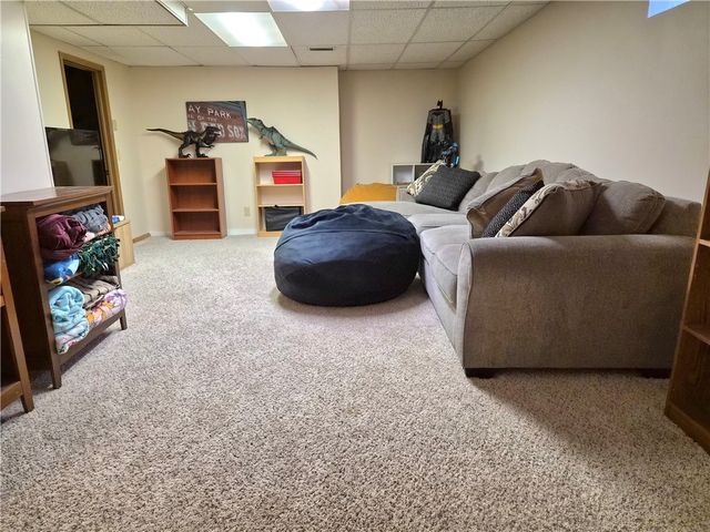 69 New Wickham Drive, Penfield, NY 14526