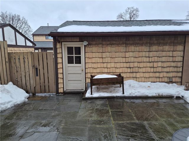 69 New Wickham Drive, Penfield, NY 14526