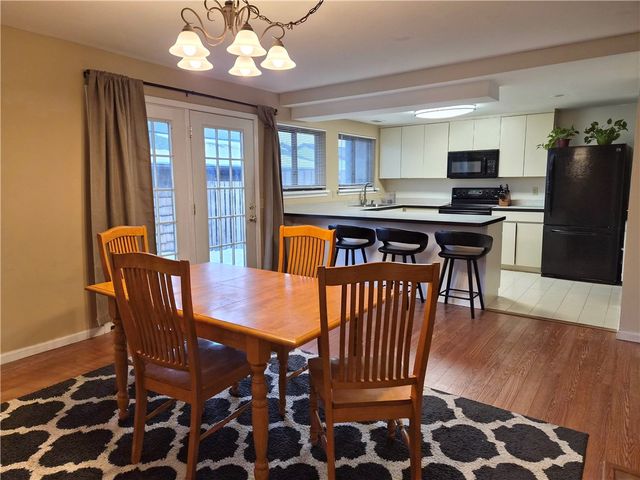 69 New Wickham Drive, Penfield, NY 14526