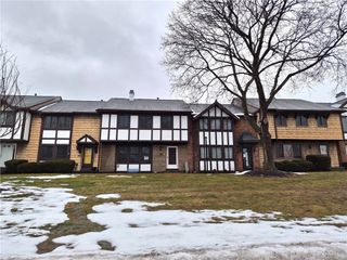 69 New Wickham Drive, Penfield, NY 14526