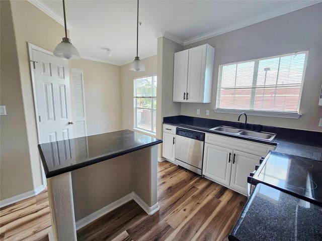 9200 Westheimer Road 203, Houston, TX 77063
