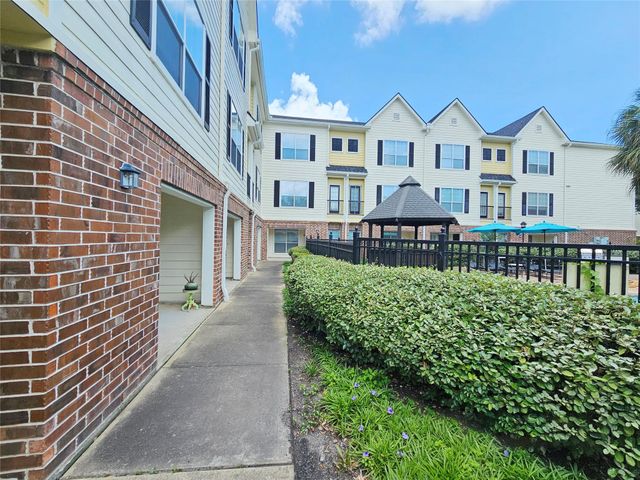 9200 Westheimer Road 203, Houston, TX 77063