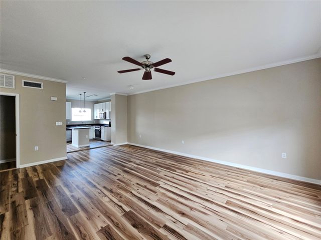 9200 Westheimer Road 203, Houston, TX 77063