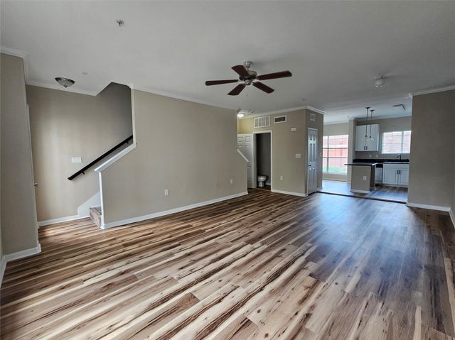 9200 Westheimer Road 203, Houston, TX 77063