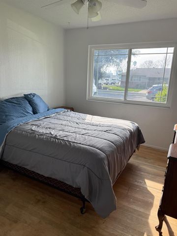 1125 Athens Ave, Modesto, CA 95350