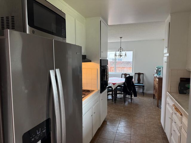 1125 Athens Ave, Modesto, CA 95350