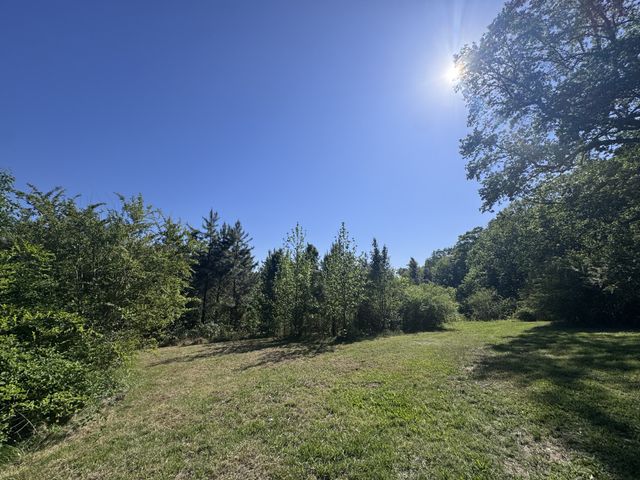 1079 Harristown Rd, Ashland City, TN 37015