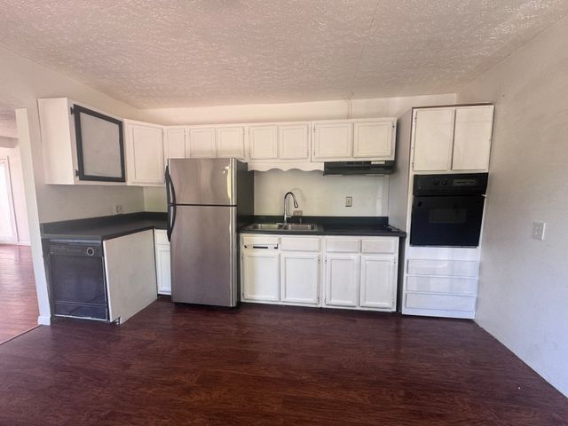 1079 Harristown Rd, Ashland City, TN 37015