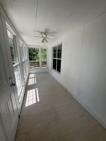 1079 Harristown Rd, Ashland City, TN 37015