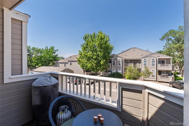 5712 W Asbury Place B202, Denver, CO 80227