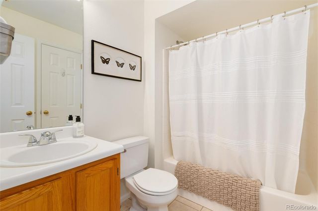 5712 W Asbury Place B202, Denver, CO 80227