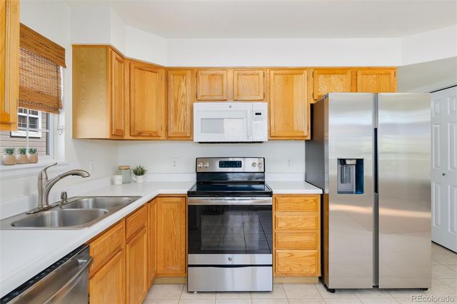 5712 W Asbury Place B202, Denver, CO 80227