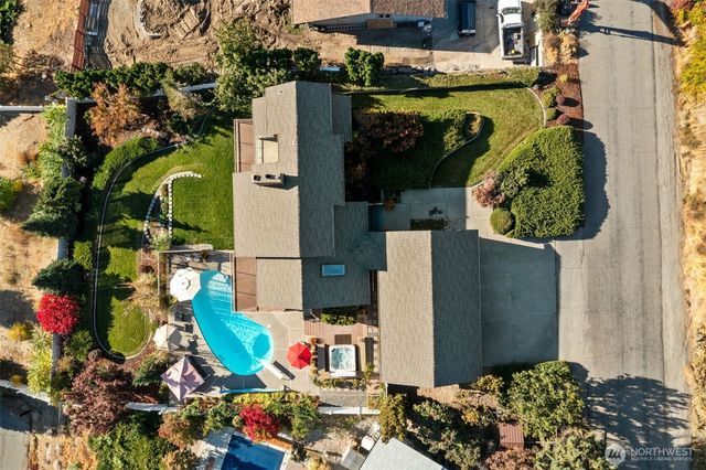 606 Ski View Drive, East Wenatchee, WA 98802