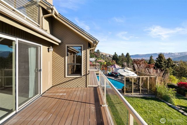 606 Ski View Drive, East Wenatchee, WA 98802