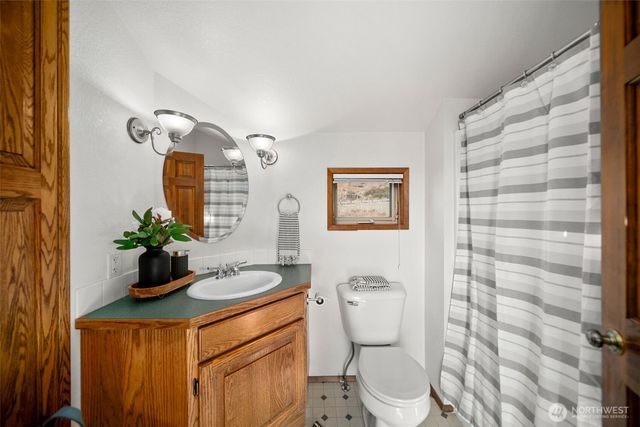 606 Ski View Drive, East Wenatchee, WA 98802