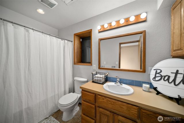 606 Ski View Drive, East Wenatchee, WA 98802