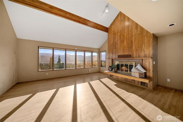 606 Ski View Drive, East Wenatchee, WA 98802