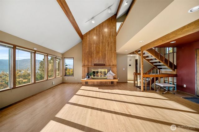 606 Ski View Drive, East Wenatchee, WA 98802