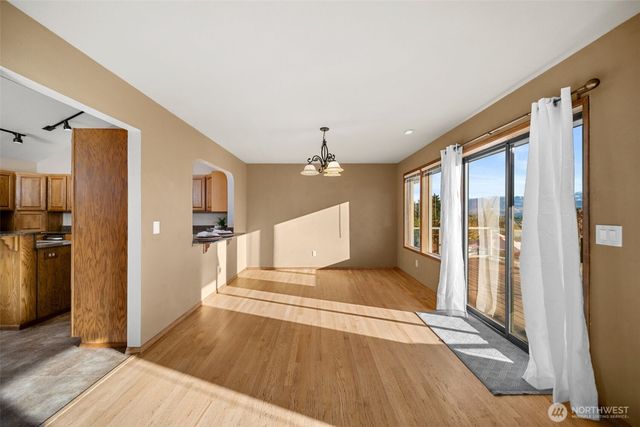 606 Ski View Drive, East Wenatchee, WA 98802