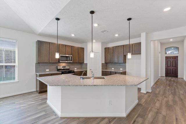 12934 Basswood Summit Dr, Houston, TX 77044