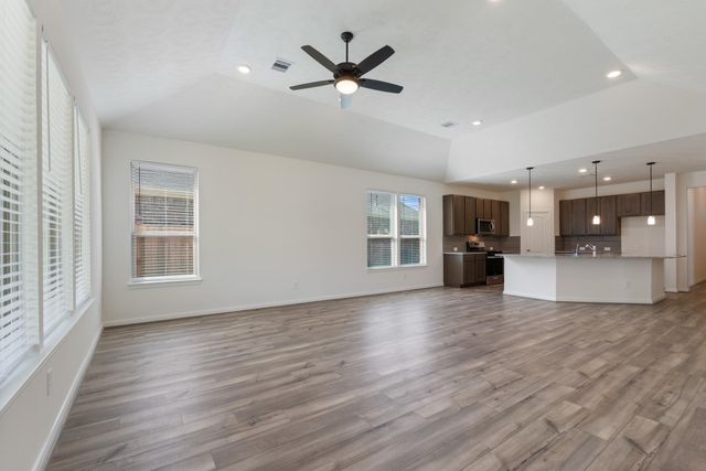 12934 Basswood Summit Dr, Houston, TX 77044